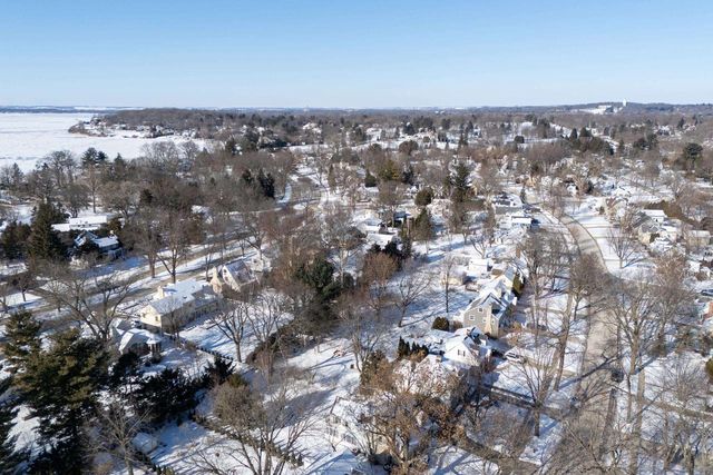 225 Kensington Drive, Madison, WI 53704