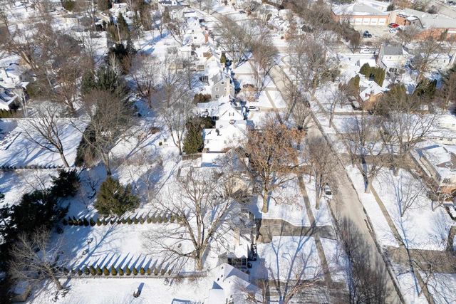 225 Kensington Drive, Madison, WI 53704