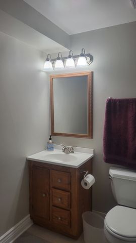 1450 Plymouth Lane 305, Elgin, IL 60123