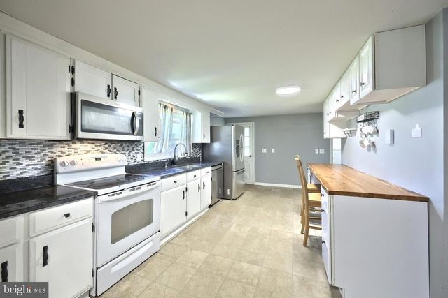 3720 JEFFERSON RD, Glen Rock, PA 17327