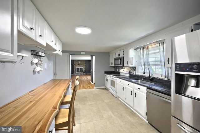 3720 JEFFERSON RD, Glen Rock, PA 17327