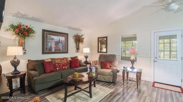 2432 Pascagoula River Road, Moss Point, MS 39562