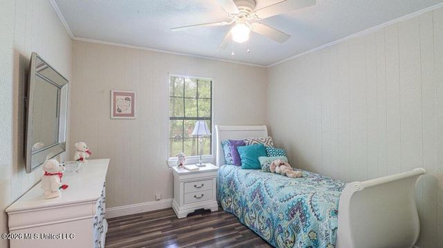 2432 Pascagoula River Road, Moss Point, MS 39562