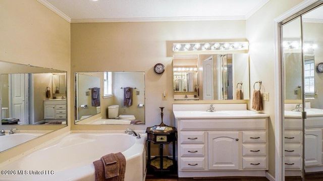 2432 Pascagoula River Road, Moss Point, MS 39562