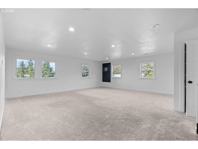 15900 Se ROYER Rd, Damascus, OR 97089
