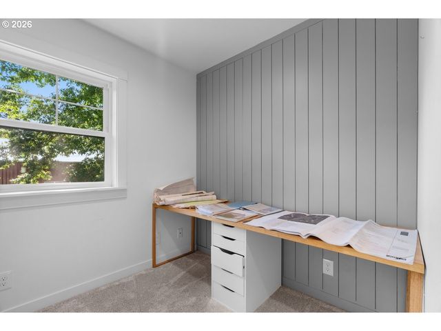 15900 Se ROYER Rd, Damascus, OR 97089