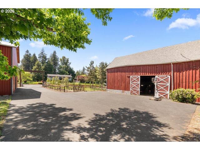 15900 Se ROYER Rd, Damascus, OR 97089