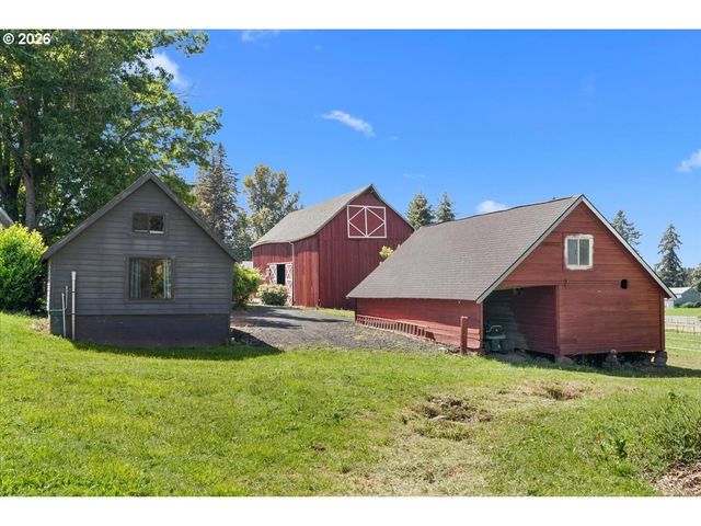 15900 Se ROYER Rd, Damascus, OR 97089