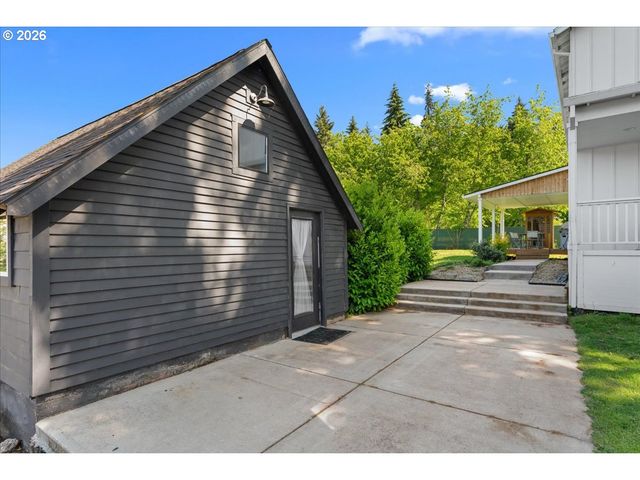 15900 Se ROYER Rd, Damascus, OR 97089