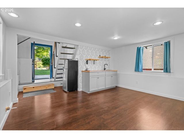 15900 Se ROYER Rd, Damascus, OR 97089