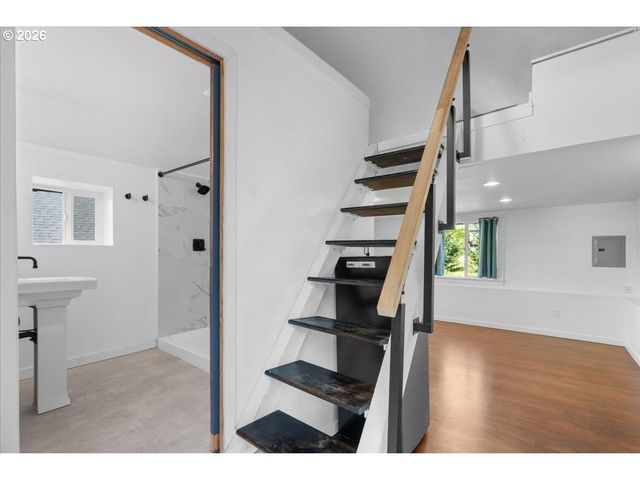 15900 Se ROYER Rd, Damascus, OR 97089