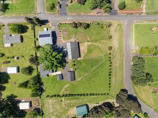 15900 Se ROYER Rd, Damascus, OR 97089