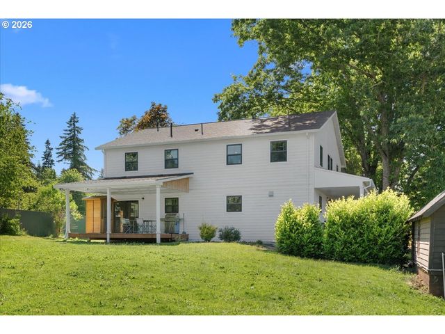 15900 Se ROYER Rd, Damascus, OR 97089