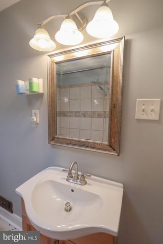 2035 GRINNALDS, Baltimore, MD 21230