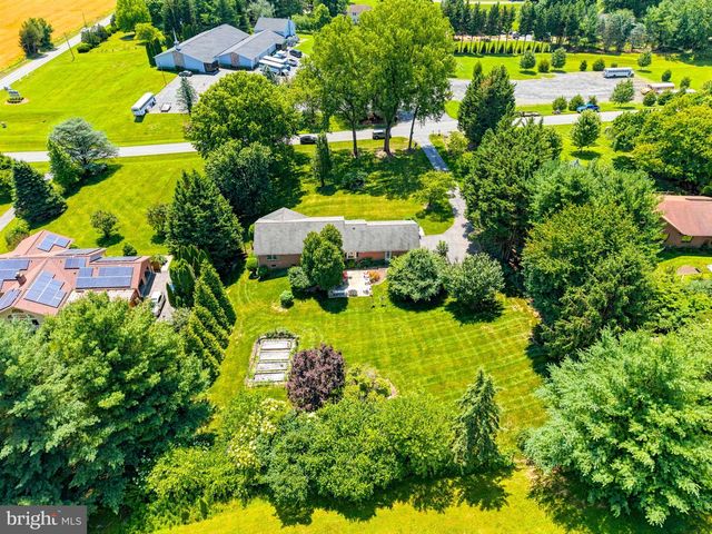 5212 ERNIE LN, Frederick, MD 21703