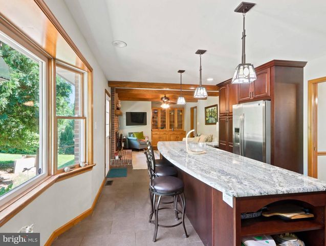 5212 ERNIE LN, Frederick, MD 21703