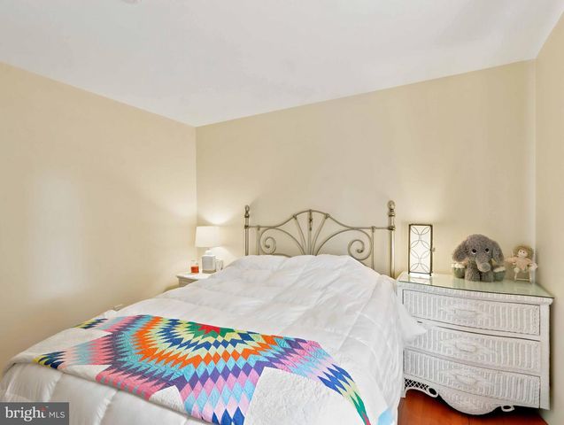 5212 ERNIE LN, Frederick, MD 21703