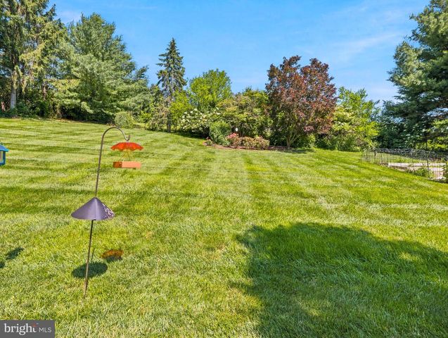 5212 ERNIE LN, Frederick, MD 21703