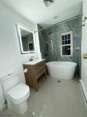 26 Clinton St 4A, Belleville Twp., NJ 07109