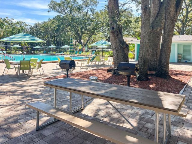 2371 HOUNDS TRAIL, Palm Harbor, FL 34683