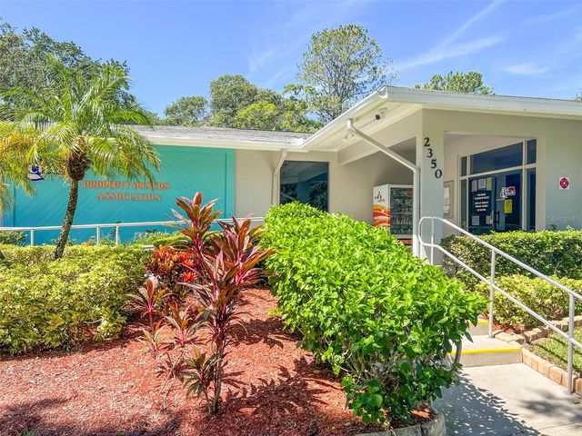 2371 HOUNDS TRAIL, Palm Harbor, FL 34683