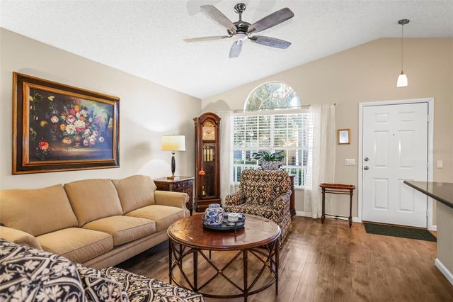 2371 HOUNDS TRAIL, Palm Harbor, FL 34683