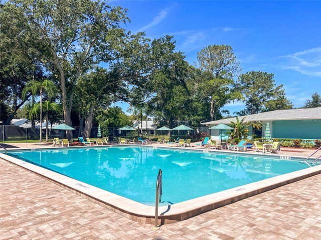 2371 HOUNDS TRAIL, Palm Harbor, FL 34683