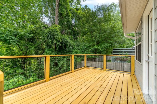 102 Iris Street, Asheville, NC 28803