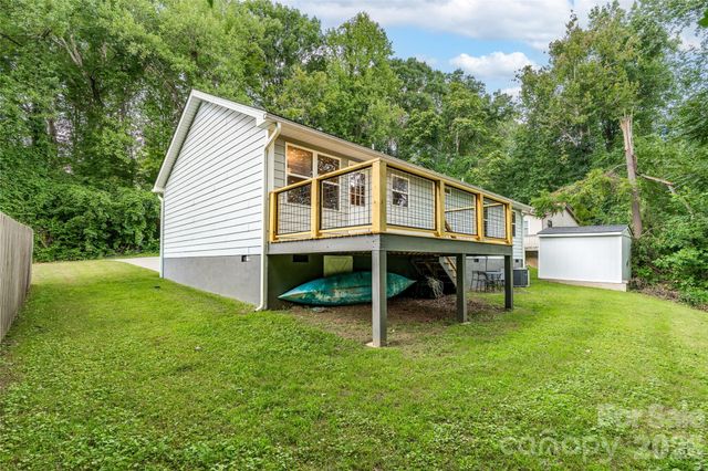 102 Iris Street, Asheville, NC 28803