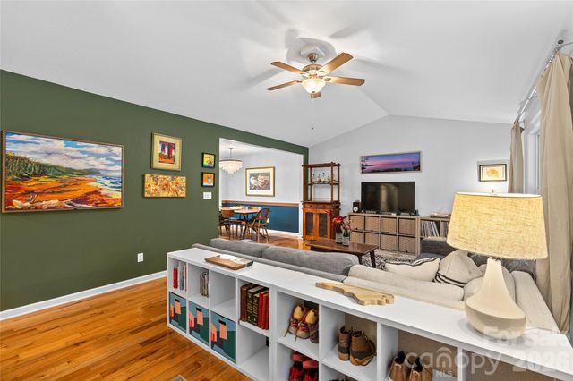 102 Iris Street, Asheville, NC 28803