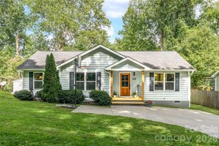 102 Iris Street, Asheville, NC 28803