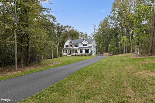 6 HELM CT, Stafford, VA 22556