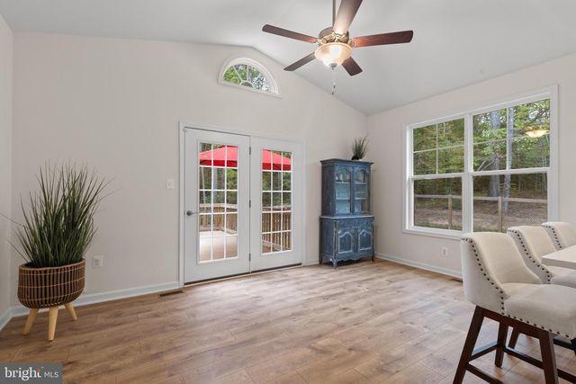 6 HELM CT, Stafford, VA 22556