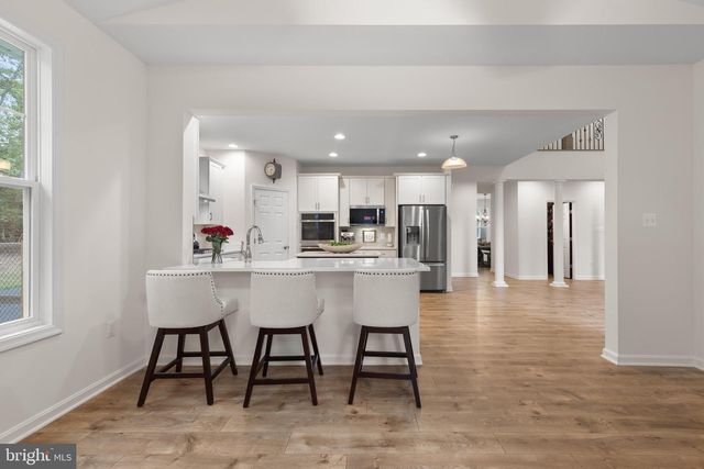 6 HELM CT, Stafford, VA 22556