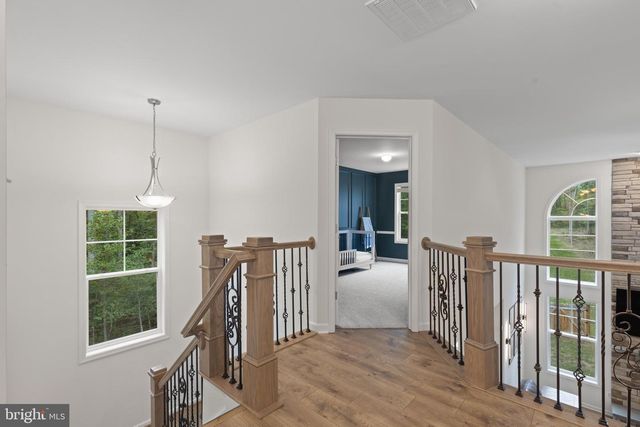 6 HELM CT, Stafford, VA 22556