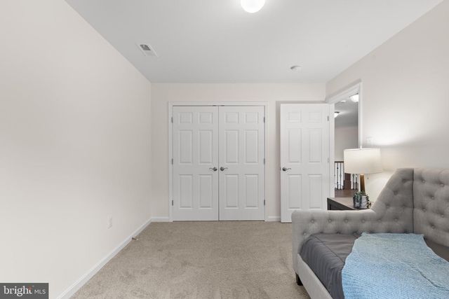 6 HELM CT, Stafford, VA 22556
