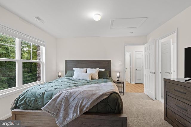 6 HELM CT, Stafford, VA 22556