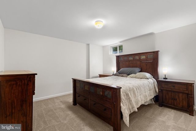 6 HELM CT, Stafford, VA 22556