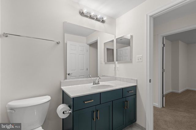 6 HELM CT, Stafford, VA 22556
