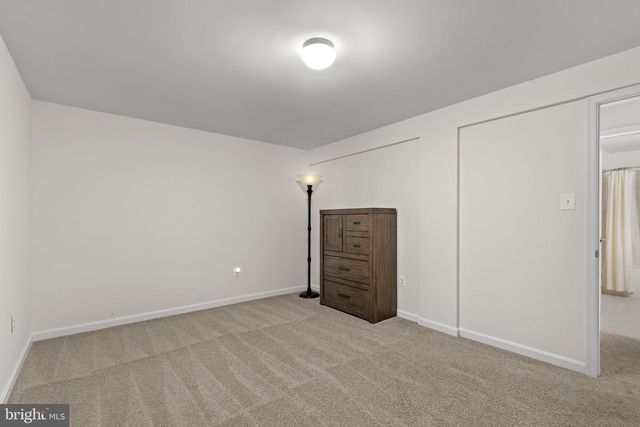 6 HELM CT, Stafford, VA 22556