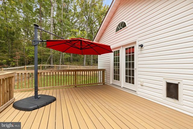 6 HELM CT, Stafford, VA 22556