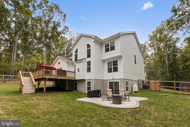 6 HELM CT, Stafford, VA 22556