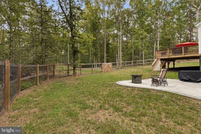 6 HELM CT, Stafford, VA 22556