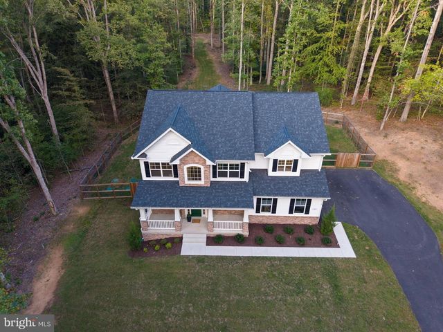 6 HELM CT, Stafford, VA 22556
