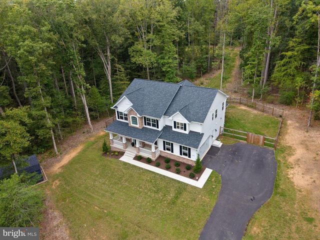 6 HELM CT, Stafford, VA 22556