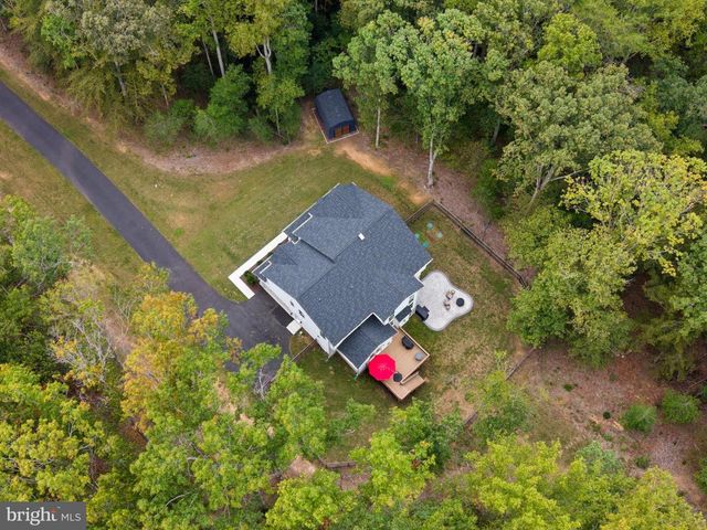 6 HELM CT, Stafford, VA 22556