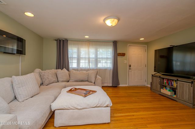 535 Jackson Avenue, Brick, NJ 08723