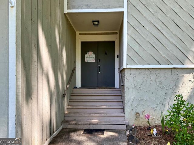 2692 Royal Oak Court, Acworth, GA 30102