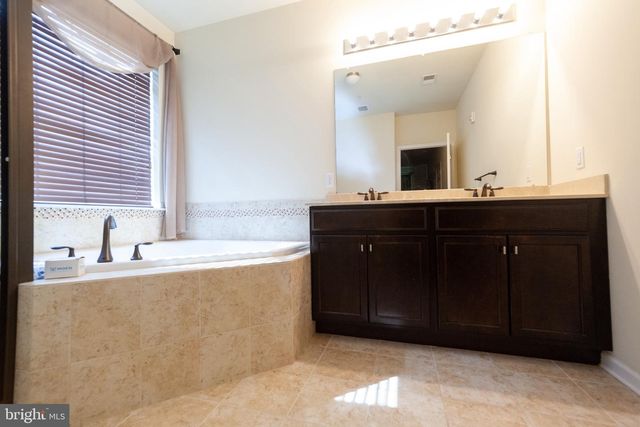 4514 CHAMPIONS RUN #4514, Cherry Hill, NJ 08002