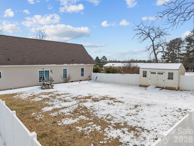 4275 Bethany Church Road, Claremont, NC 28610